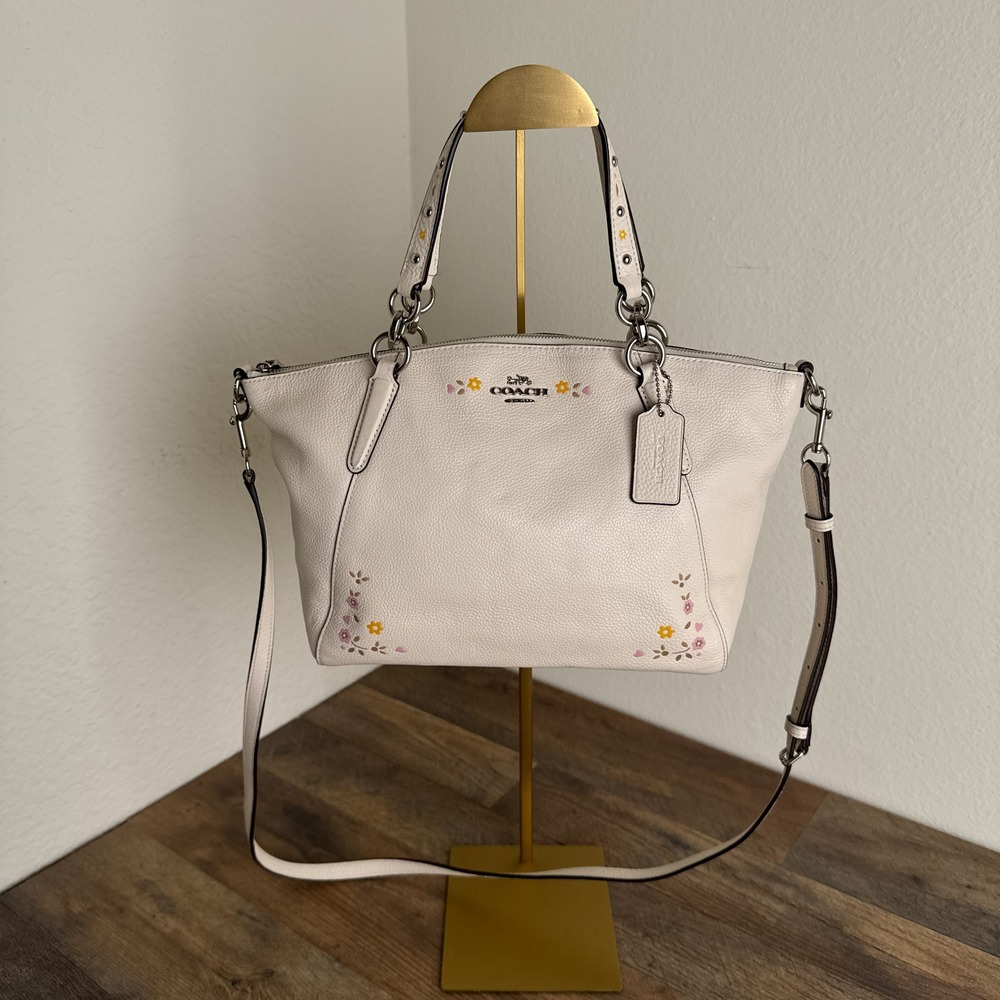 Coach Kelsey Satchel White Floral Embroidered Pebble Leather Bag F24599 - Picture 3 of 16
